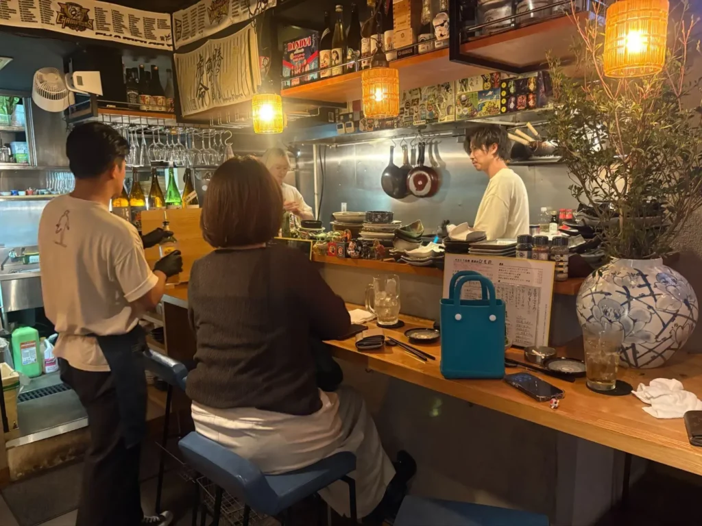 イザカヤ SAKETORAの内観写真